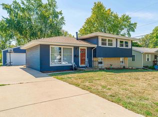 404 Devonshire Rd, Washington, IL 61571