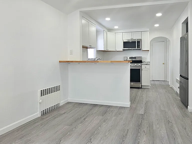 41 Elmwood Ave #2 — Photo 9