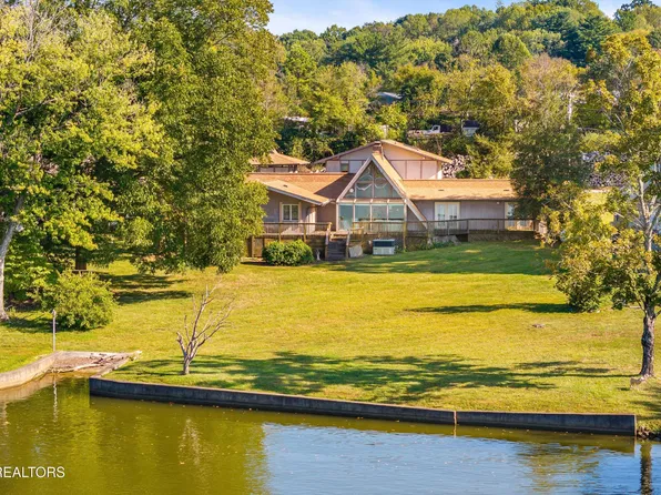 4827 Riversedge Rd, Louisville, TN 37777