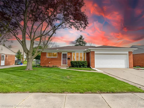 20761 Shoreview St, Clinton Township, MI 48035