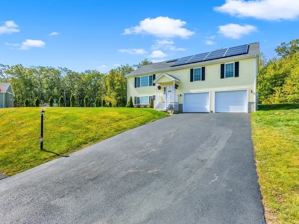 30 Noble St, Dudley, MA 01571