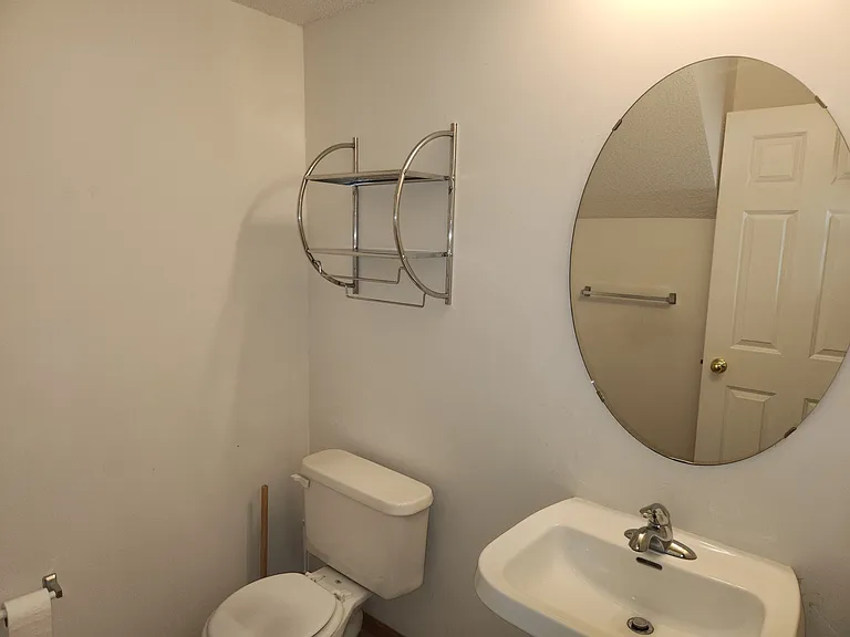 9665 Queensland Ln N — Photo 10