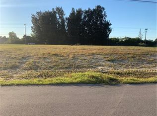 300 NW 7th Pl, Cape Coral, FL 33993