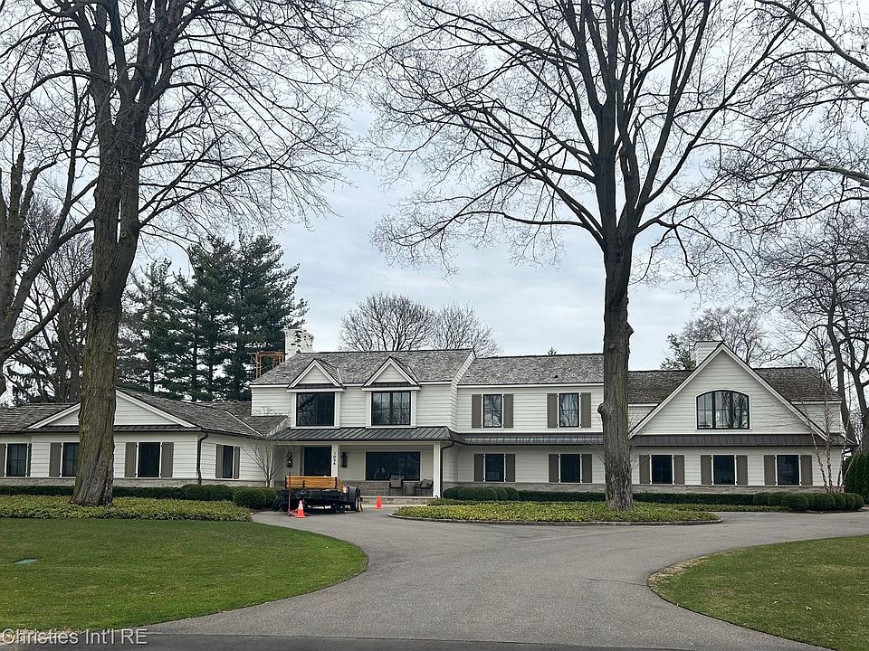1st image of 1056 W Glengarry Cir