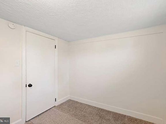 5th image of 281 W Main St