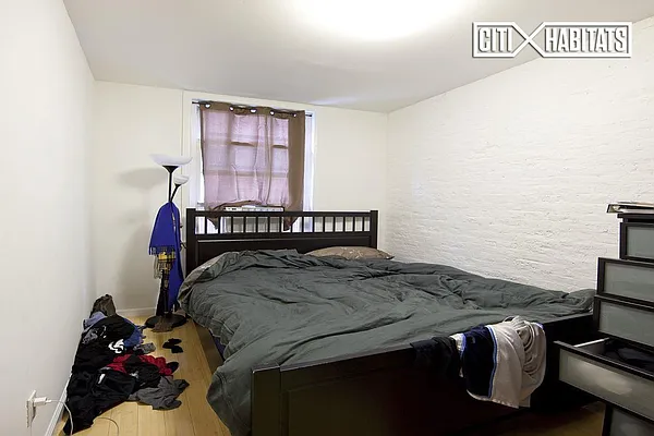 Rented by R New York | media 40