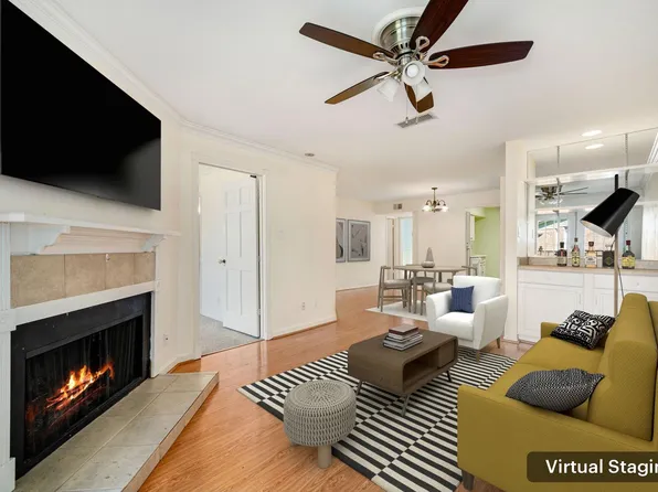 18800 Egret Bay Blvd APT 207, Houston, TX 77058