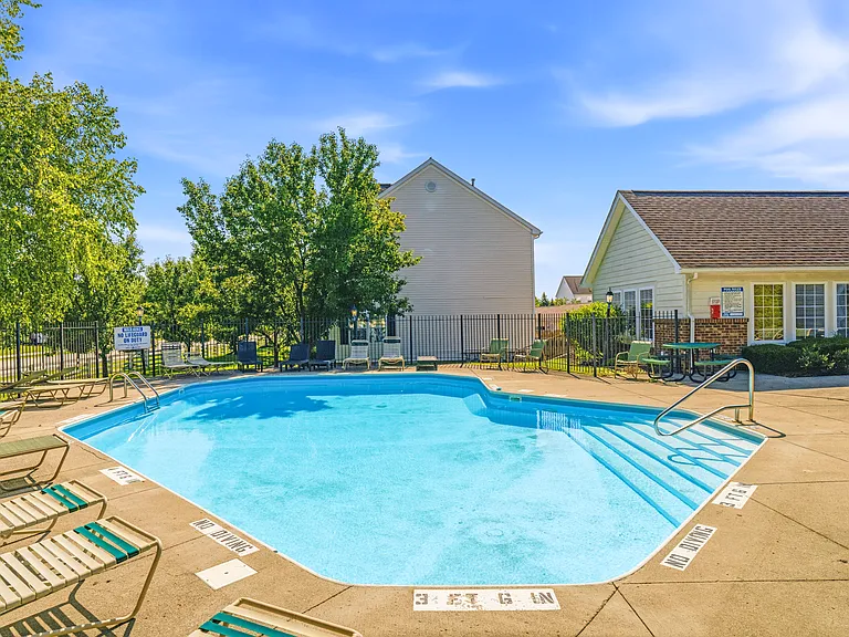 1113 Green Knoll Dr — Photo 41