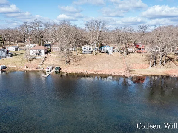 6458 Fiske Rd, Twin Lake, MI 49457
