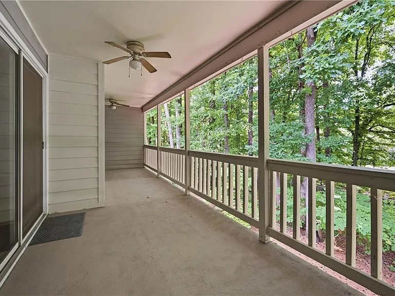 44 Rumson Ct SE — Photo 17