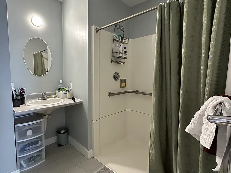 899 Hancock St — Photo 11