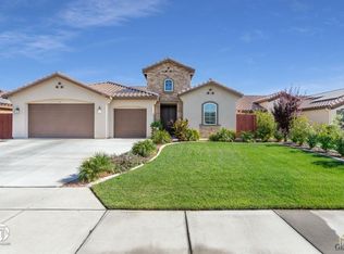 9130 Almond Creek Dr, Bakersfield, CA 93311