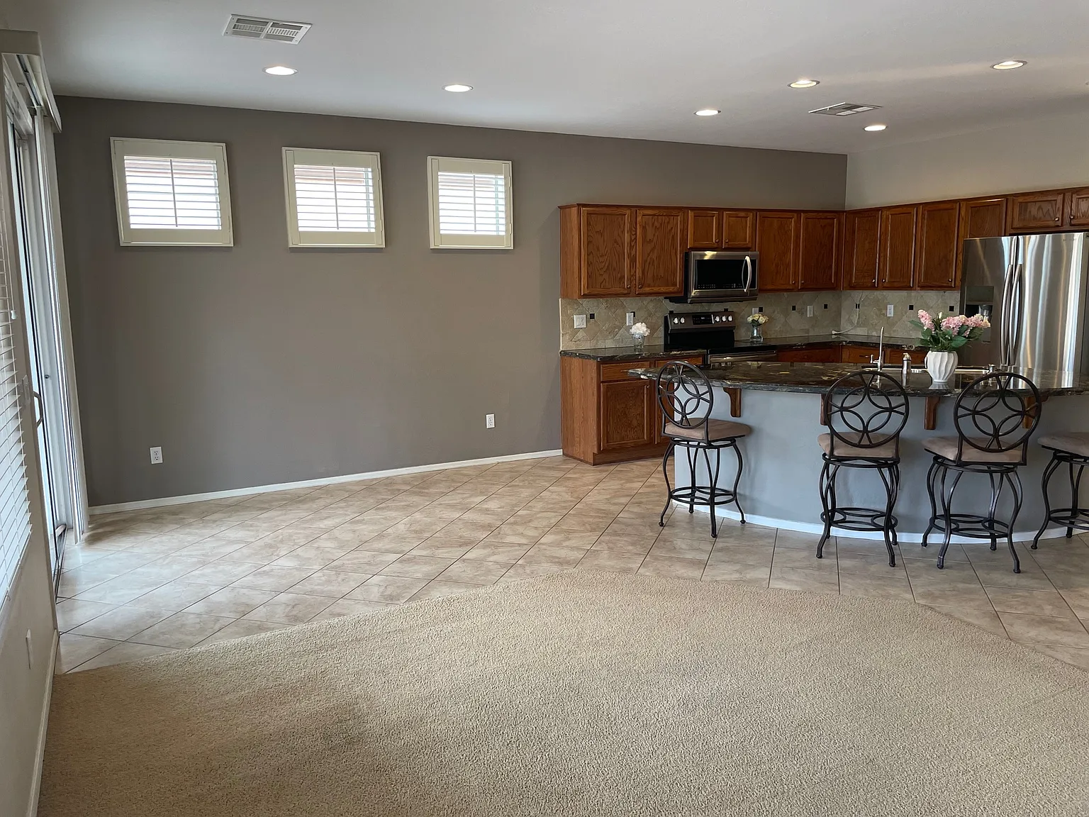 2 bed, 1308 sqft, $2,295 — Photo 4