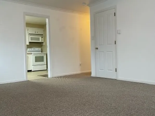 15 Broadway St, Hughesville, PA 17737
