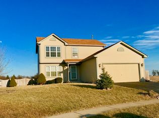 726 Prairie Pond Cir, Malta, IL 60150