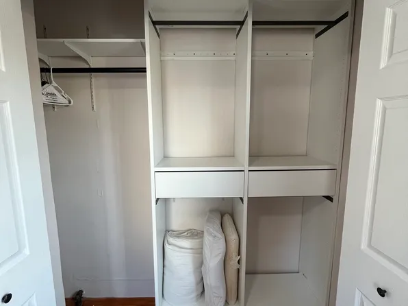 44 West St APT 4, Quincy, MA 02169