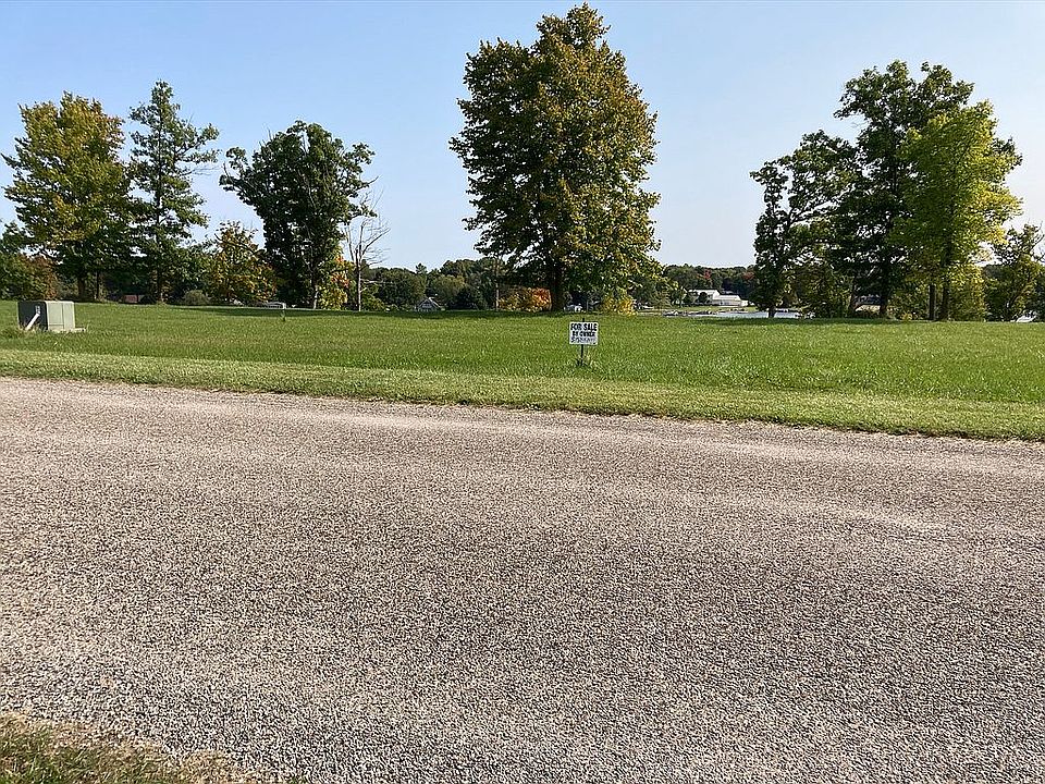 1st image of 0 Lakeside Dr #450