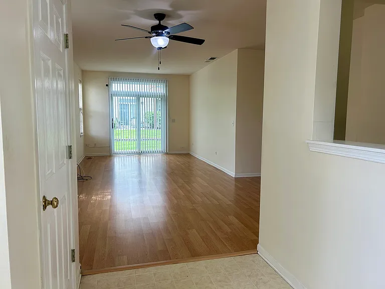 3165 Falling Waters Ln #3165 — Photo 5