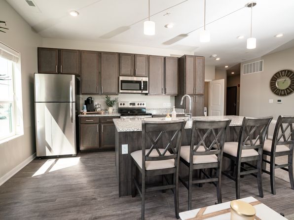 1500 NW 48th St #D-102