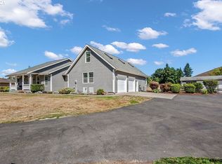 438 Bond Rd, Castle Rock, WA 98611