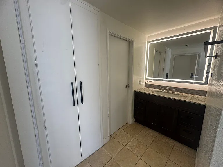 700 E Ocean Blvd #1401 — Photo 6