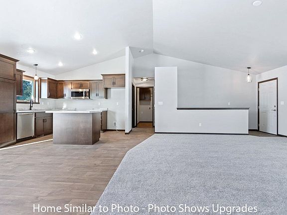 5th image of 929 Constellation Way