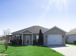 140 Keeneland Ct, Paducah, KY 42001