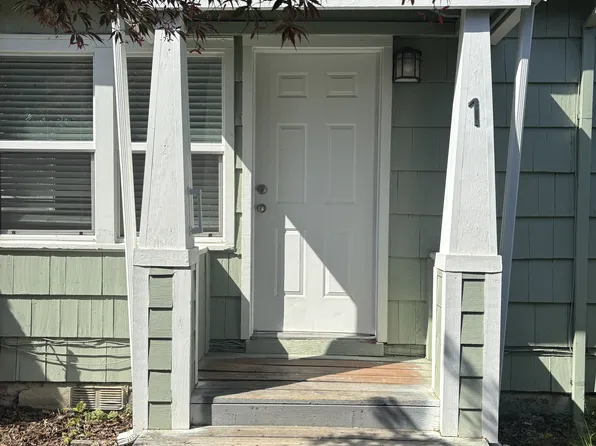 6200 SE 103rd Ave #3, Portland, OR 97266
