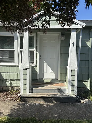6200 SE 103rd Ave #3 Photo 1 6200 SE 103rd Ave #3 Photo 1
