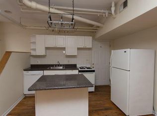 910 W George St #G-E, Chicago, IL 60657