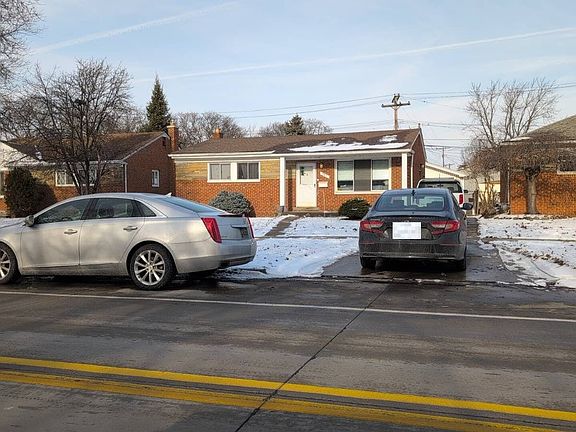 2nd image of 19411 Stephens Dr