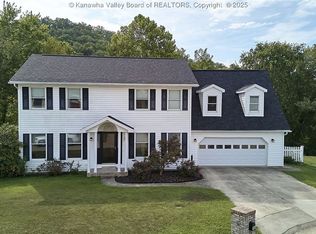 106 Vista Ln, Hurricane, WV 25526
