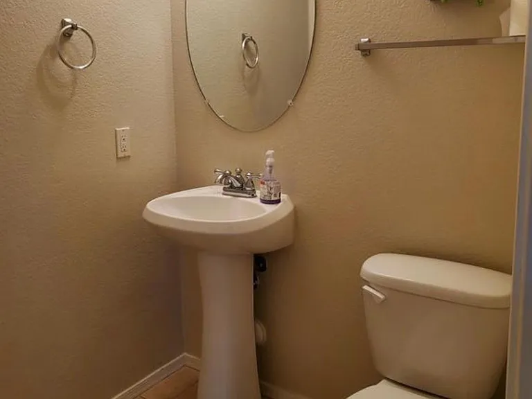 420 N 169th Ave #7 — Photo 2