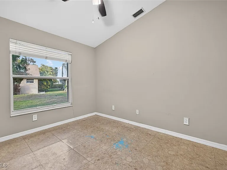 18015 Horseshoe Bay Cir — Photo 16
