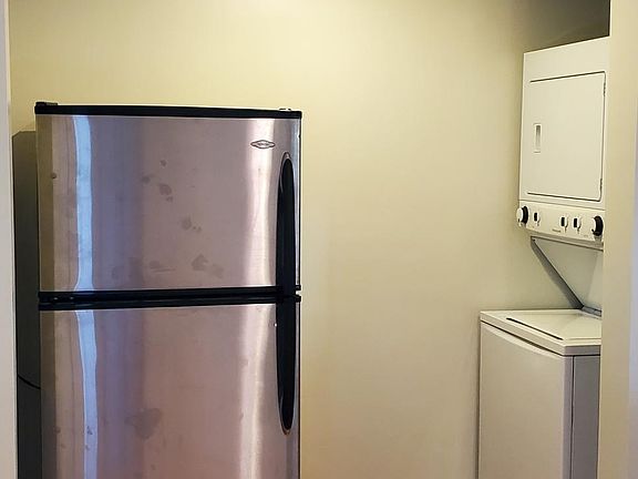 3rd image of 4301 N Kedzie Ave Unit 3