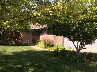 365 Weathersfield Dr, Dayton, OH 45440