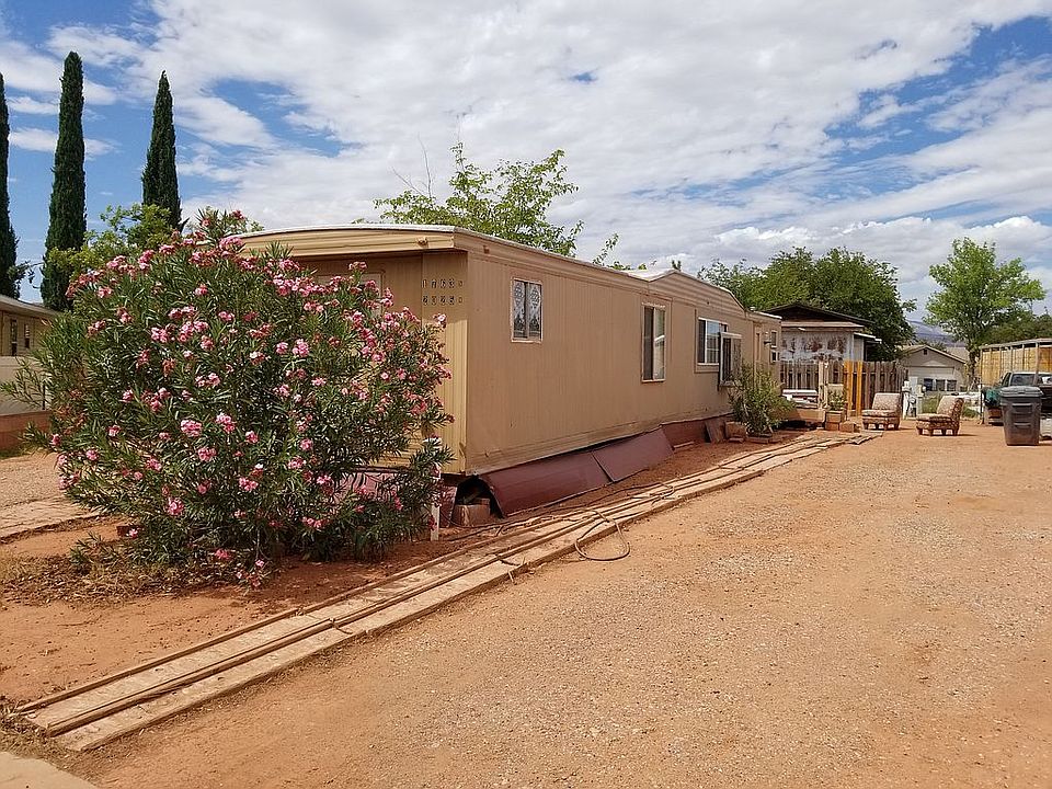 Owned lot..good size,no hoa's