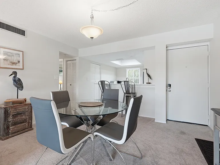 240 Cypress Ln #240 — Photo 8