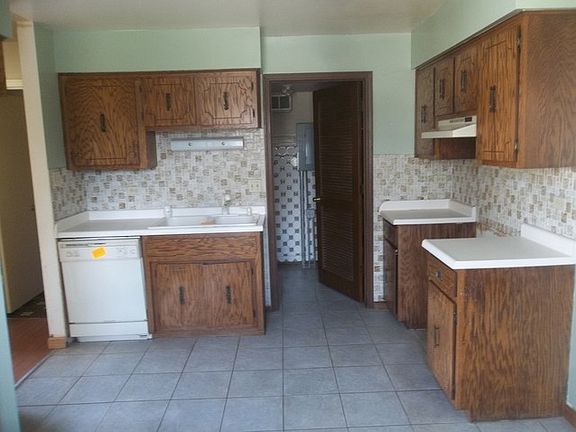 2nd image of 8411 W 162nd Pl #3