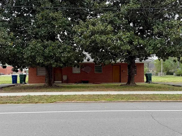 125-127 Conway Blvd, Conway, AR 72034