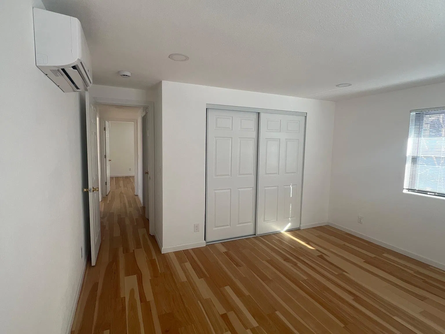 130 Lakeview Pl — Photo 4