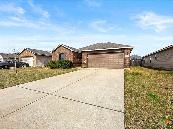 4th image of 113 Bashaw Loop