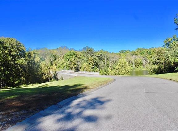 3rd image of 9201 Wiltshire Dr