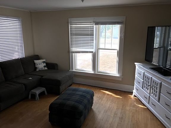 2nd image of 118 Sanborn St
