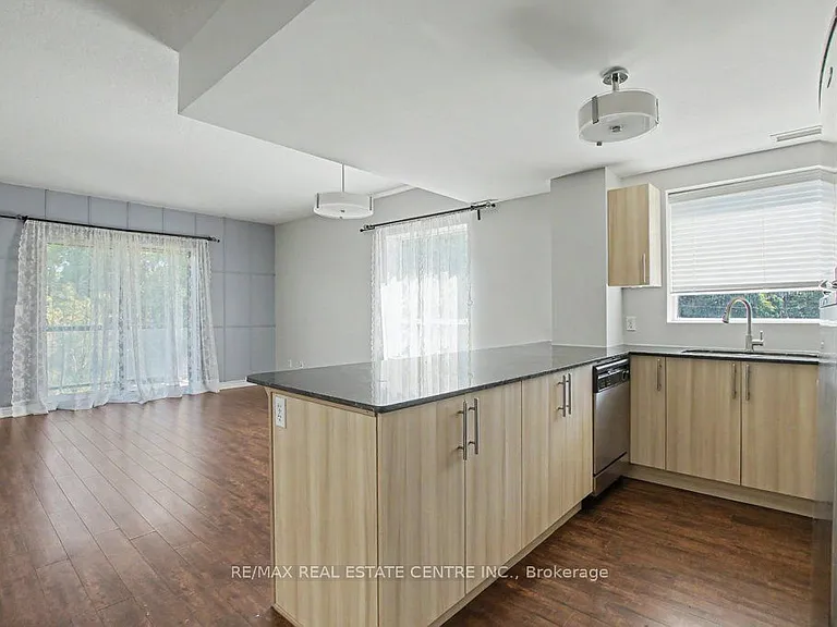 170 Water St N #411 — Photo 9