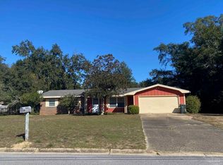 6326 Starhill Dr, Milton, FL 32570