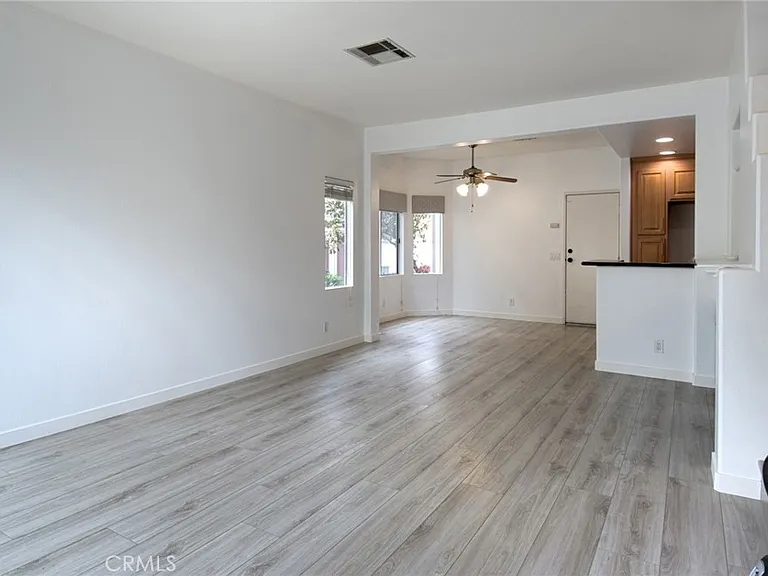 19646 Orviento Dr — Photo 7