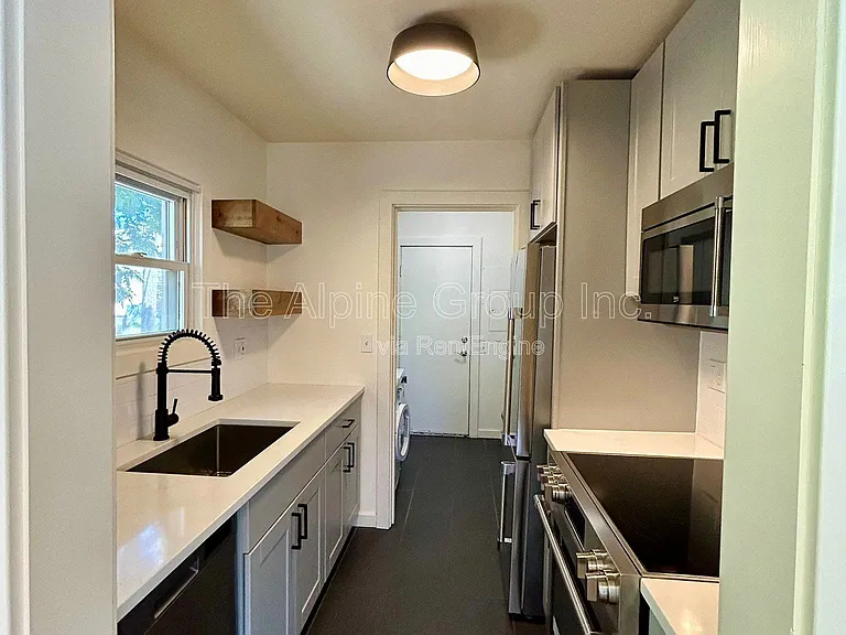 4831 N Maryland Ave #A — Photo 6