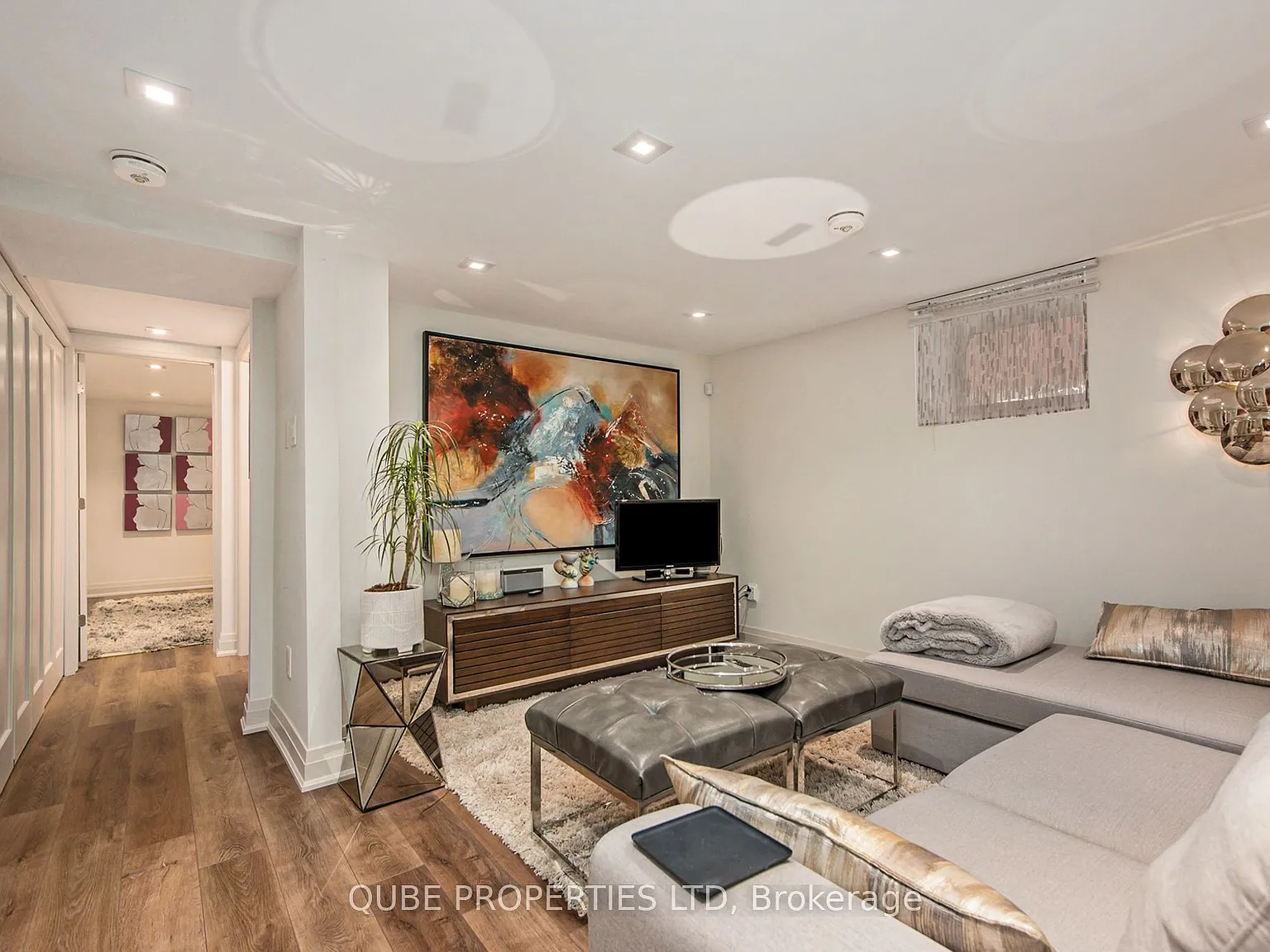 1 bed, $2,400 — Photo 1