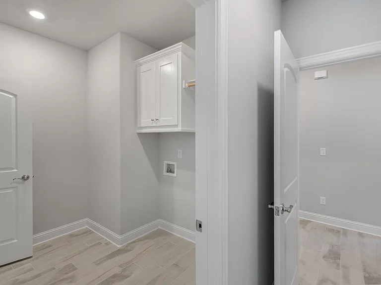 500 Piper Ln — Photo 29